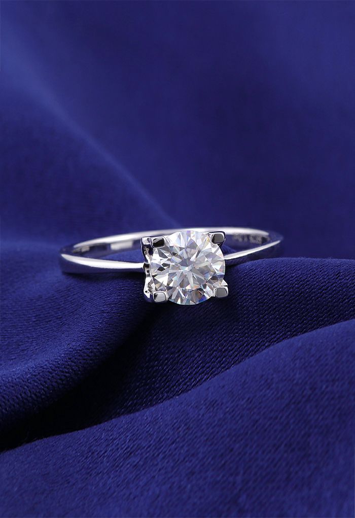 Single Moissanite Diamond Ring