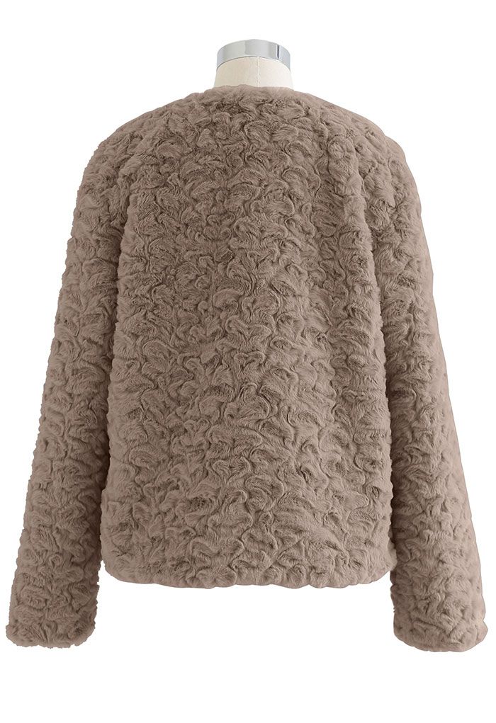 Wide Lapel Snug Faux Fur Coat in Brown