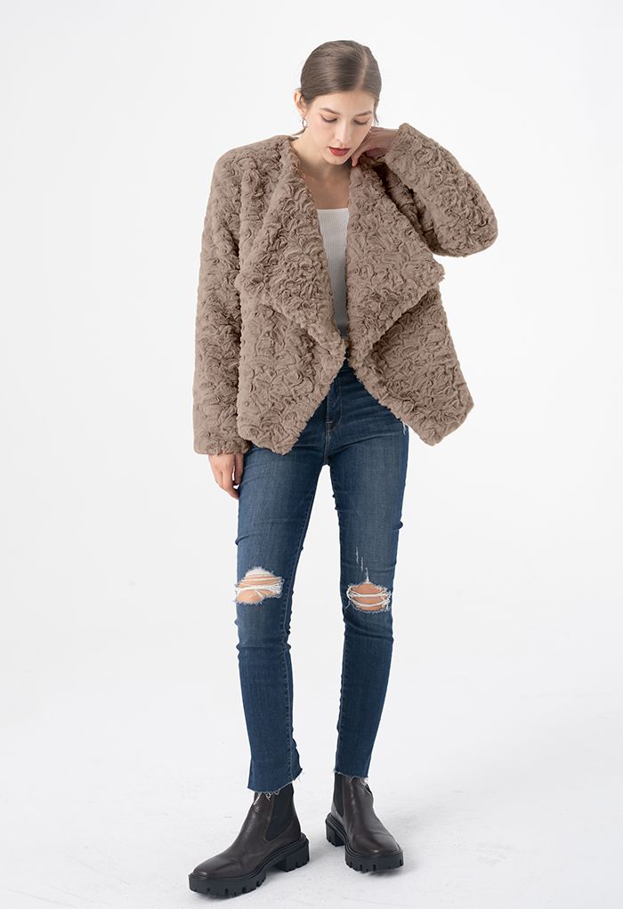 Wide Lapel Snug Faux Fur Coat in Brown
