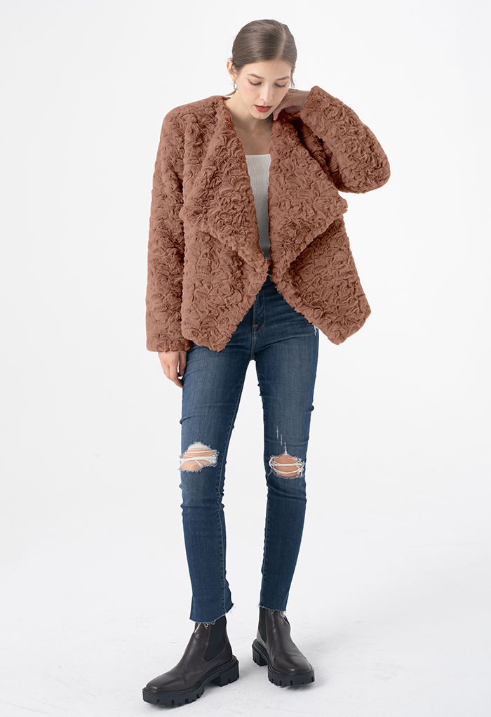 Wide Lapel Snug Faux Fur Coat in Caramel