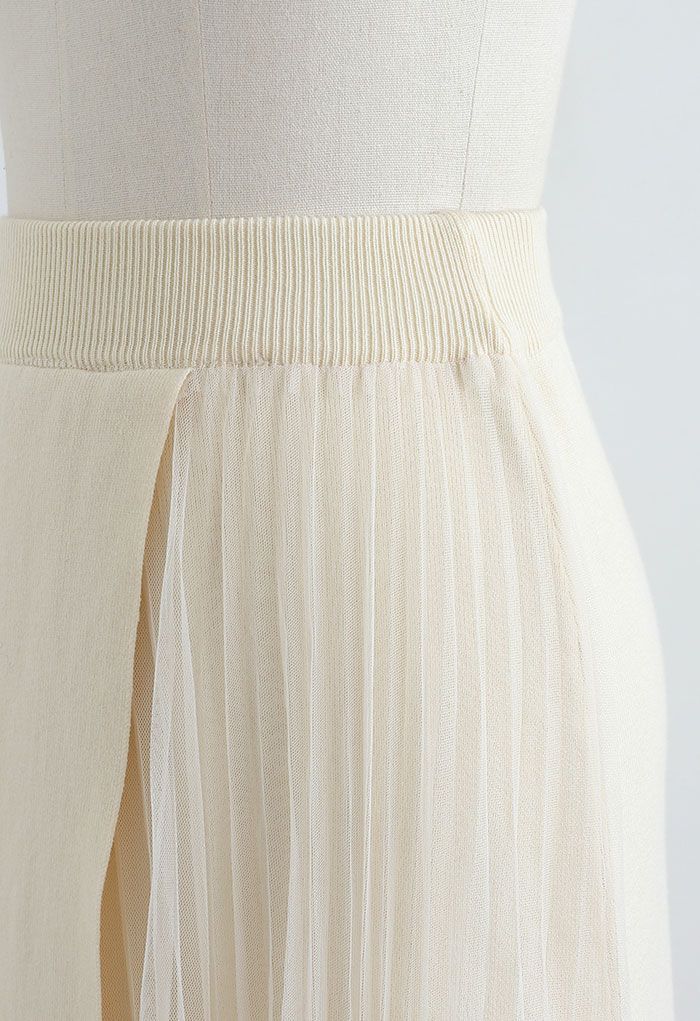 Mesh Spliced Flap Knit Midi Skirt in Cream