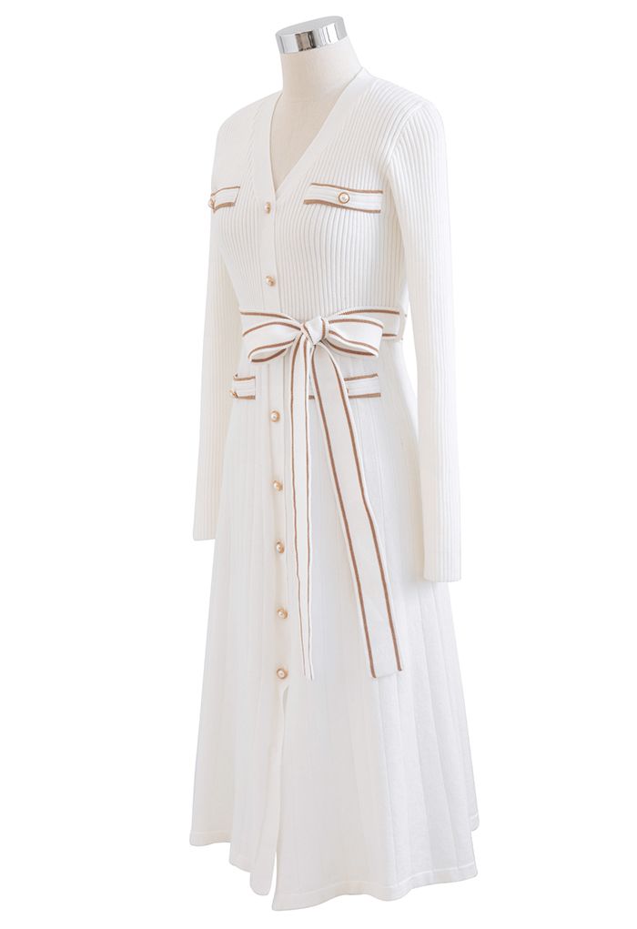 Shimmer Contrast Line Buttoned Knit Dress in White