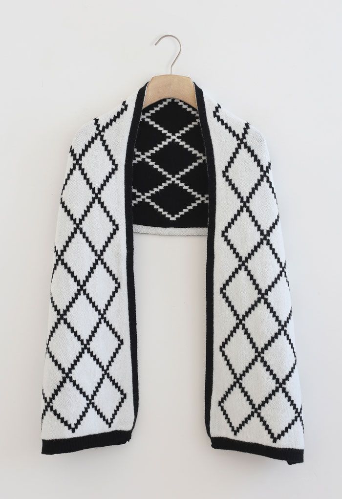 Diamond Print Scarf in Ivory