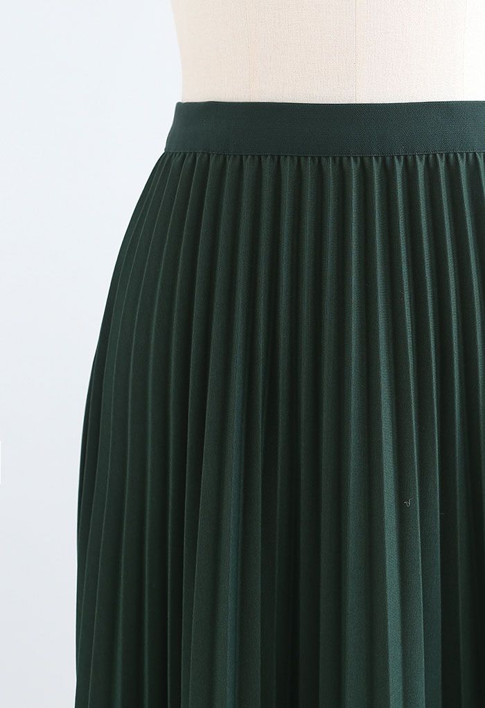 Simplicity Pleated Midi Skirt in Dark Green