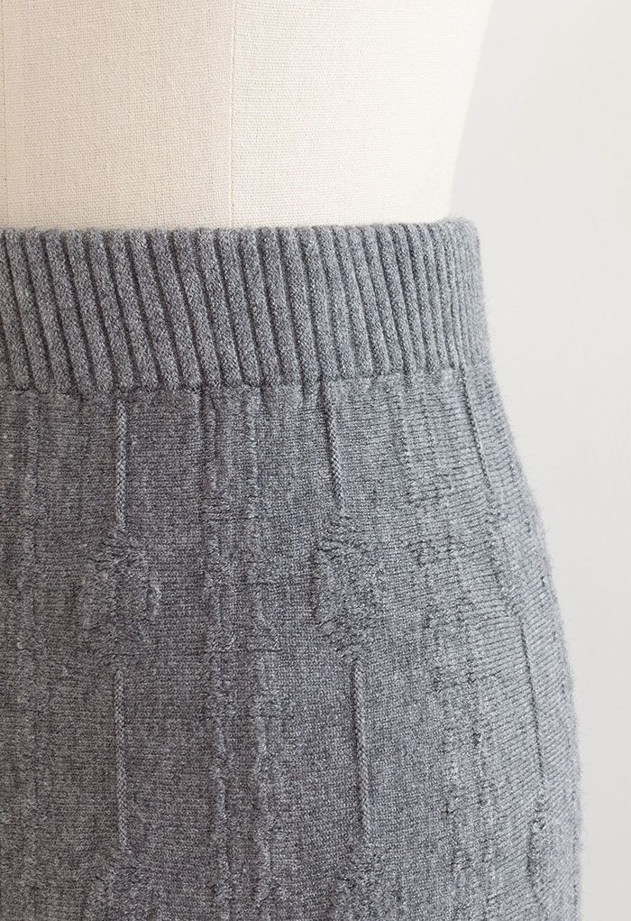 Embossed Chain A-Line Knit Skirt in Grey
