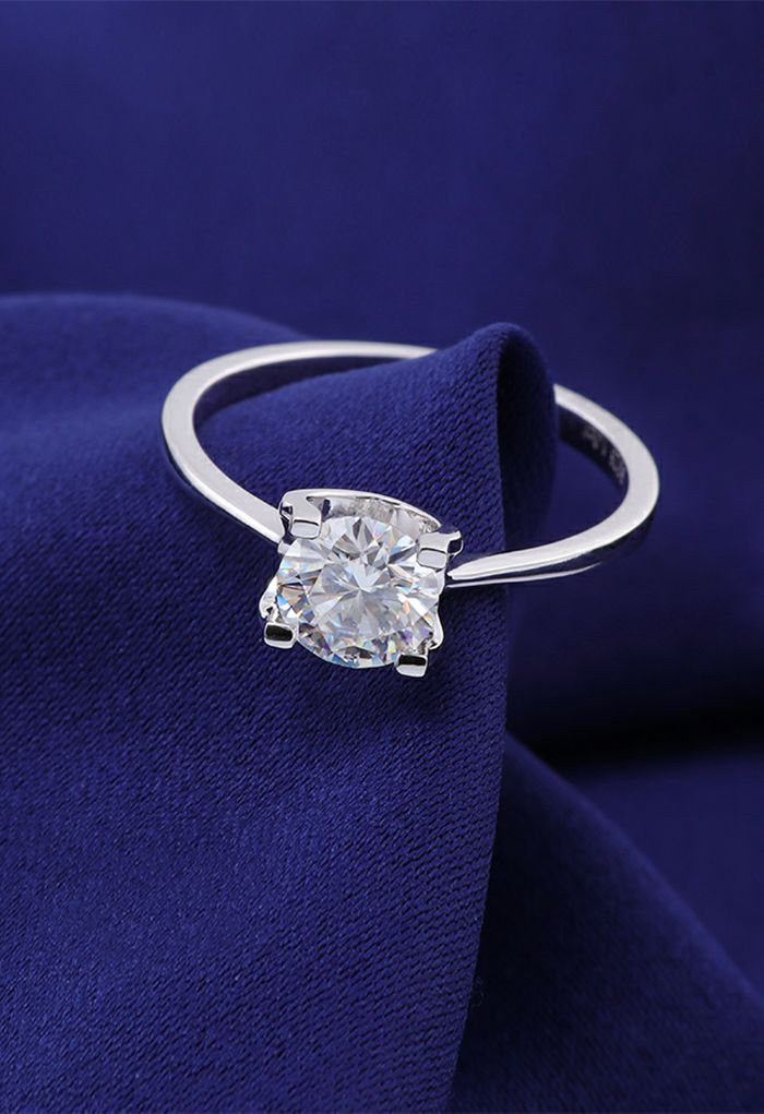 Single Moissanite Diamond Ring