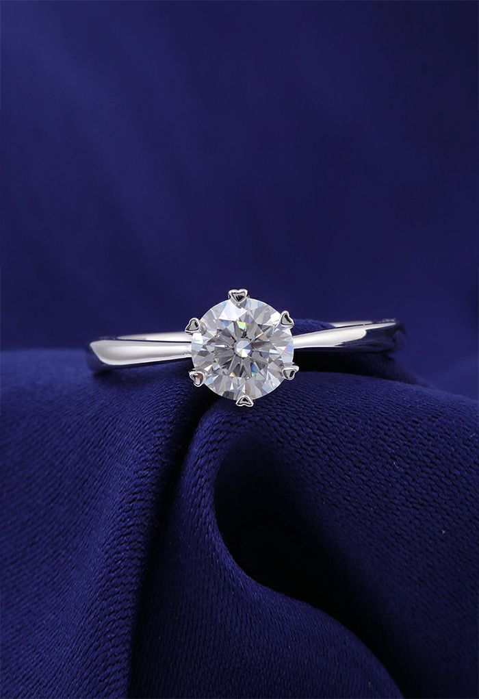 Heart Embellished Moissanite Diamond Ring
