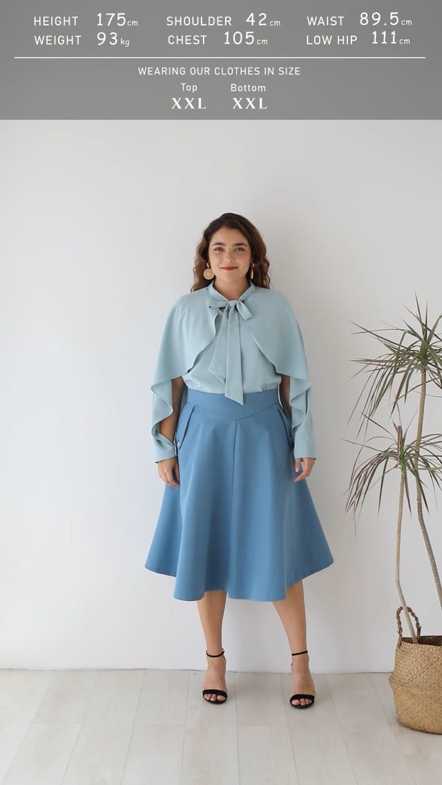 Classic Simplicity A-Line Midi Skirt in Blue Halloween Costumes