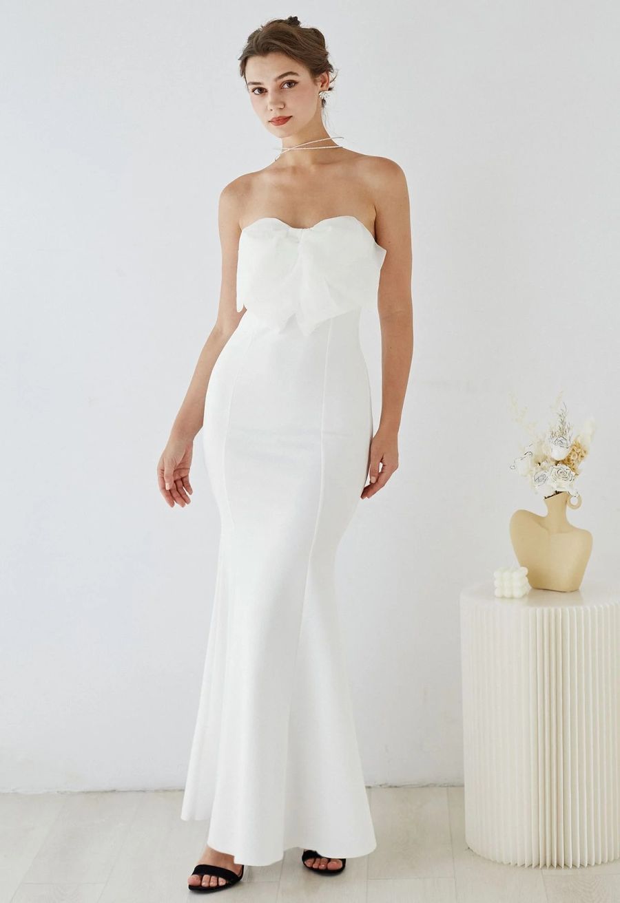 Bowknot Strapless Mermaid Gown in White