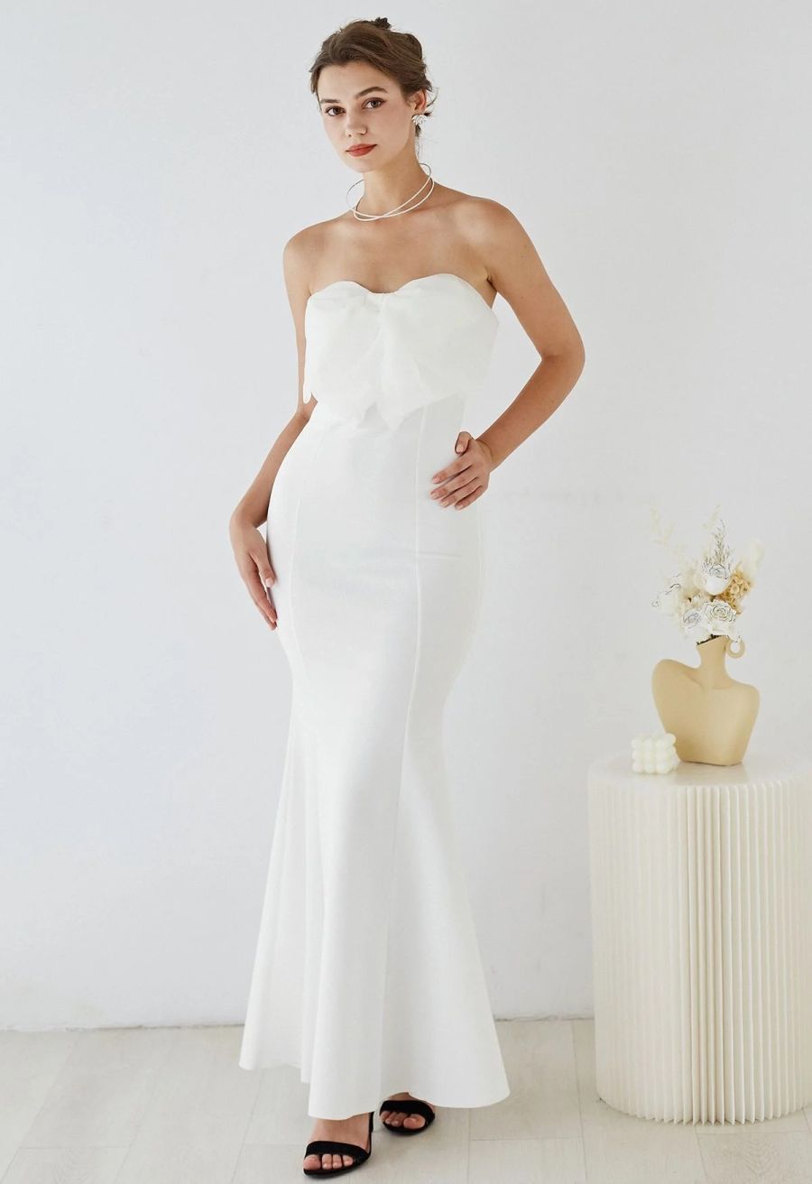 Bowknot Strapless Mermaid Gown in White