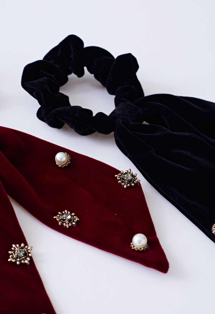 Velvet Bowknot Pearl Diamond Scrunchie in Black