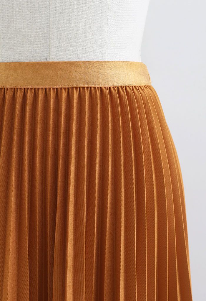 Simplicity Pleated Midi Skirt in Pumpkin