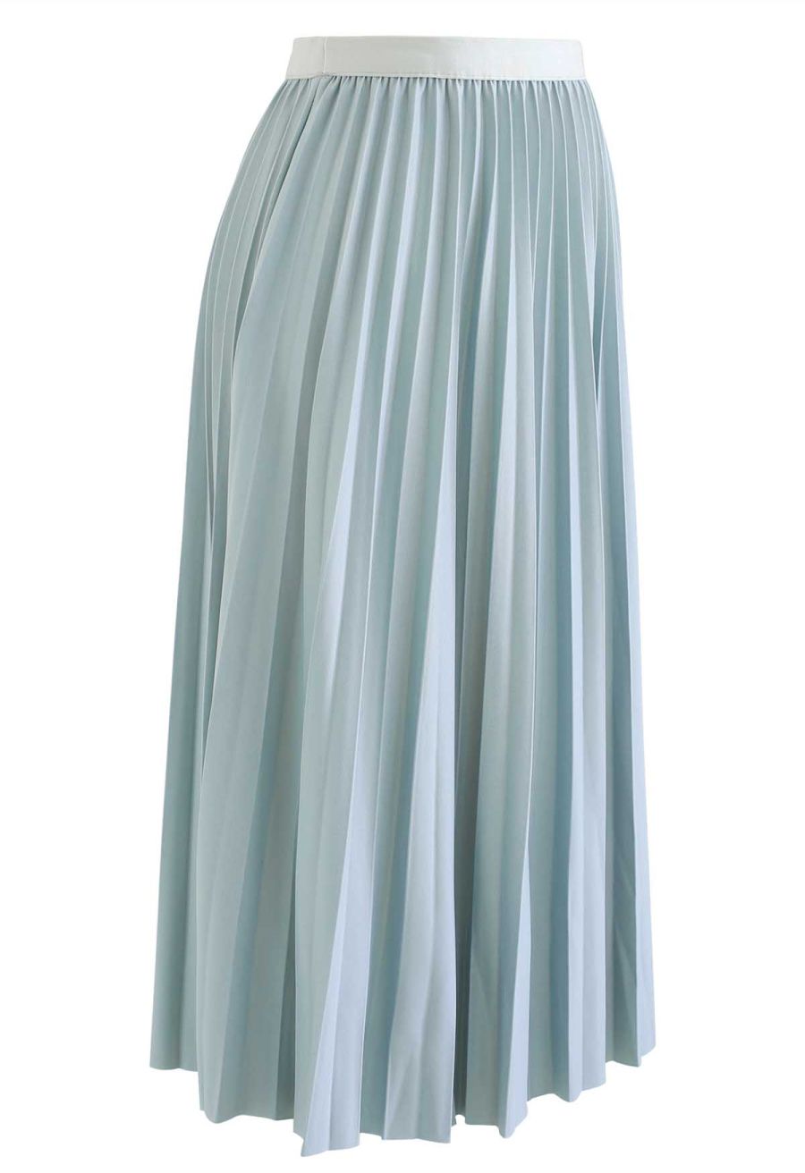 Simplicity Pleated Midi Skirt in Light Blue