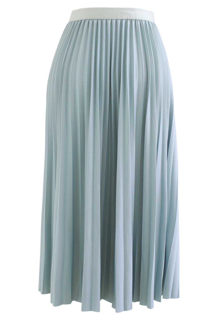 Simplicity Pleated Midi Skirt in Light Blue