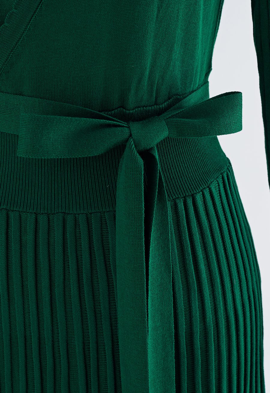 Embrace a Lithe Knitted Dress in Emerald