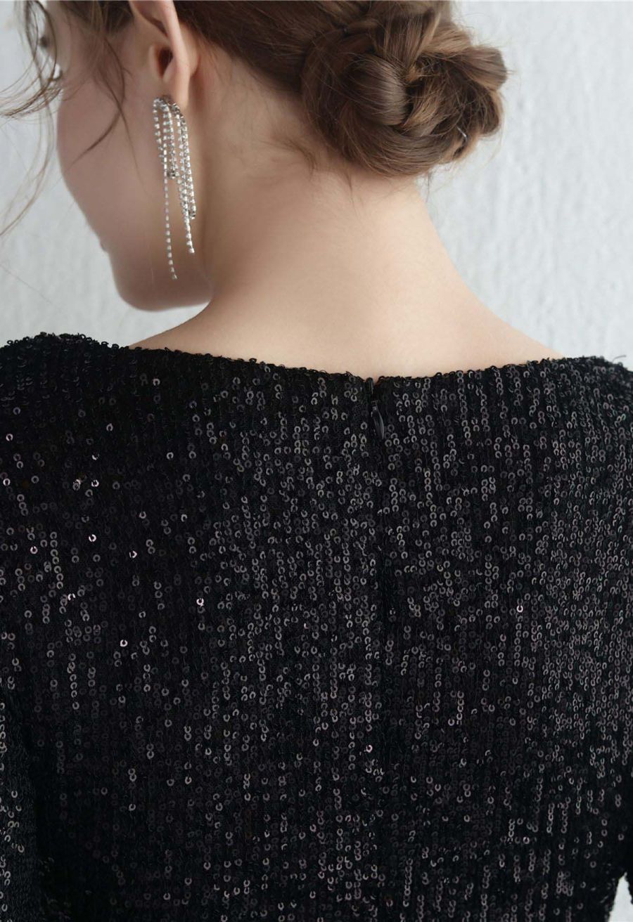 V-Neck Long Sleeves Sequins Cocktail Dress in Black