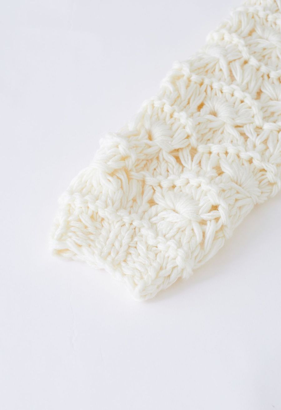 Crew Neck Pointelle Sleeve Pom-Pom Knit Sweater in Ivory
