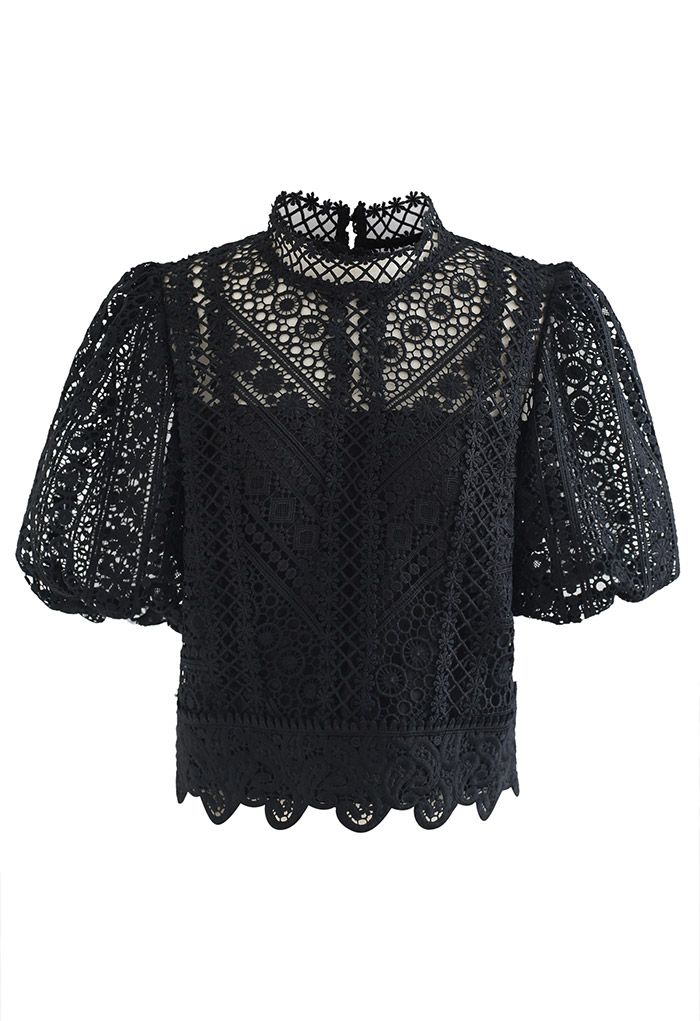 Short-Sleeve Floral Crochet Crop Top in Black