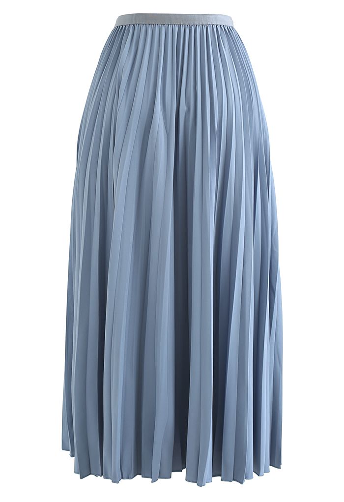 Simplicity Pleated Midi Skirt in Blue