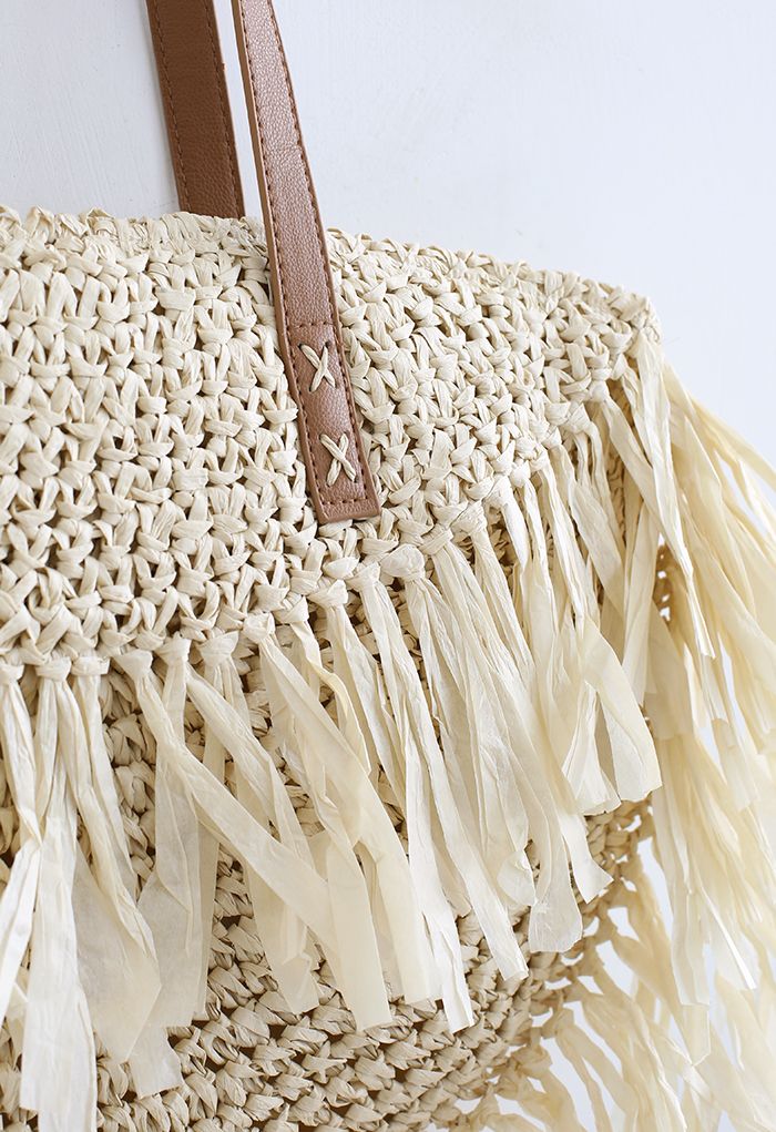 Fringed Woven Straw Shoulder Bag in Cream