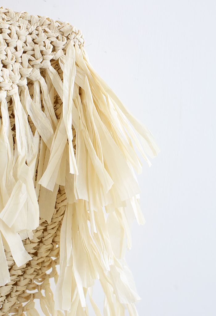 Fringed Woven Straw Shoulder Bag in Cream