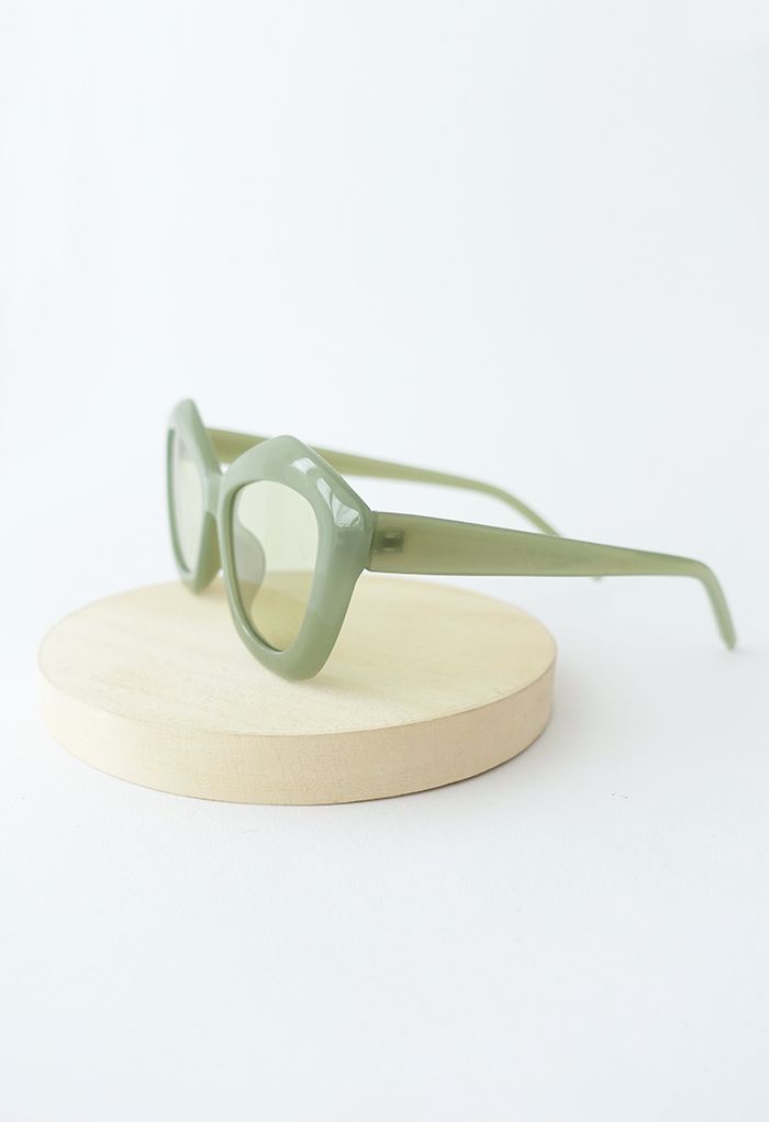 Retro Polygon Cat-Eye Sunglasses