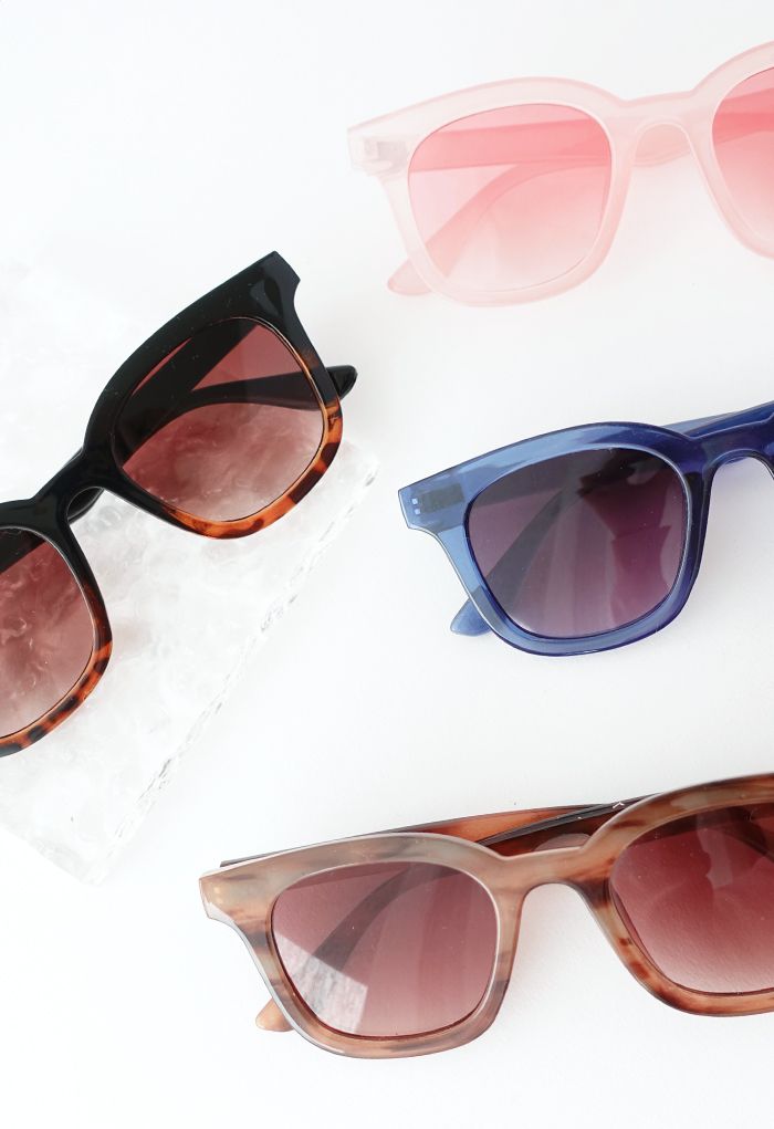 Gradient Lens Wide-Rim Rectangle Shape Sunglasses