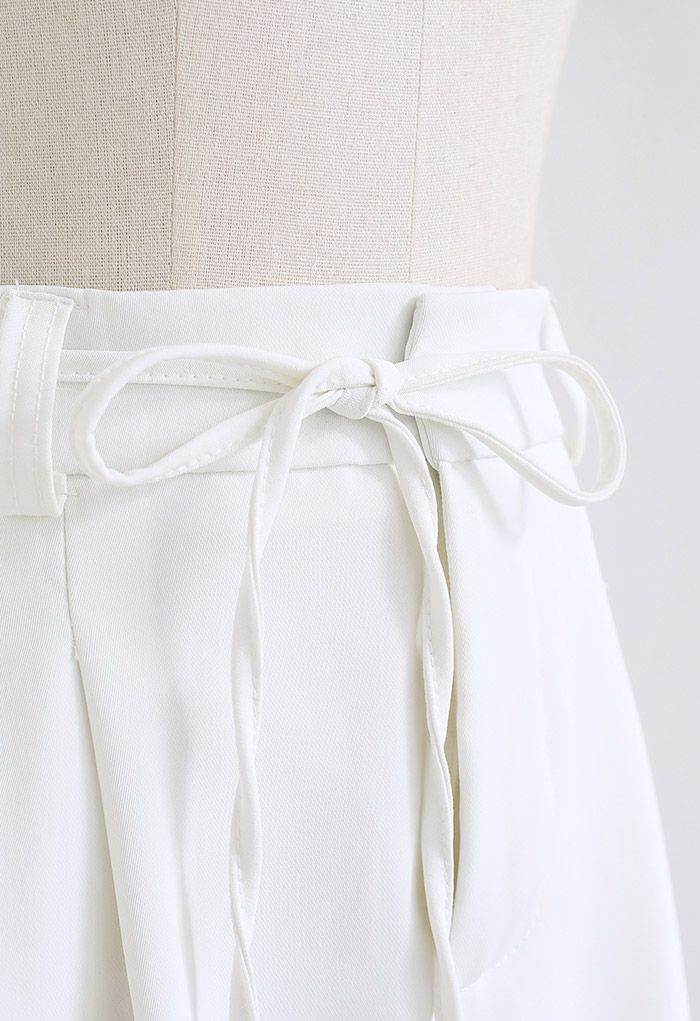 Self-Tie String Side Pocket Shorts in White
