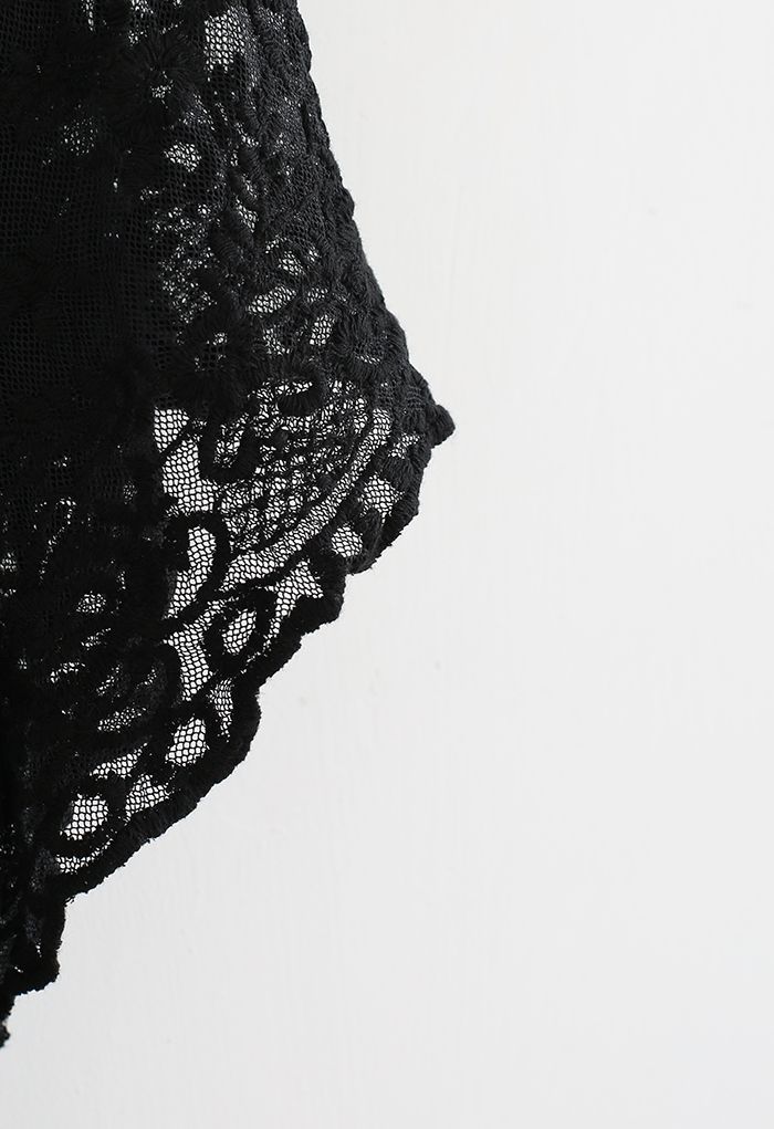 Floral Embroidery Self-Tie Front Kimono in Black