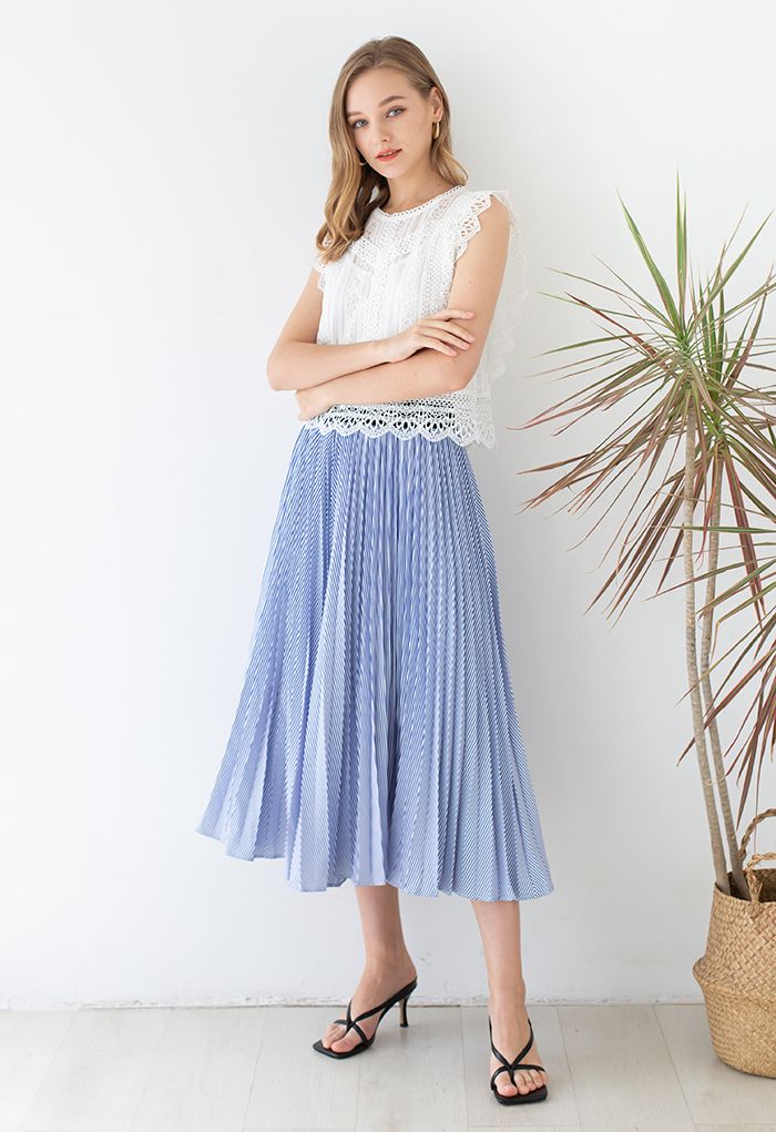 Did You Hear That Stripes Pleated Skirt in Blue