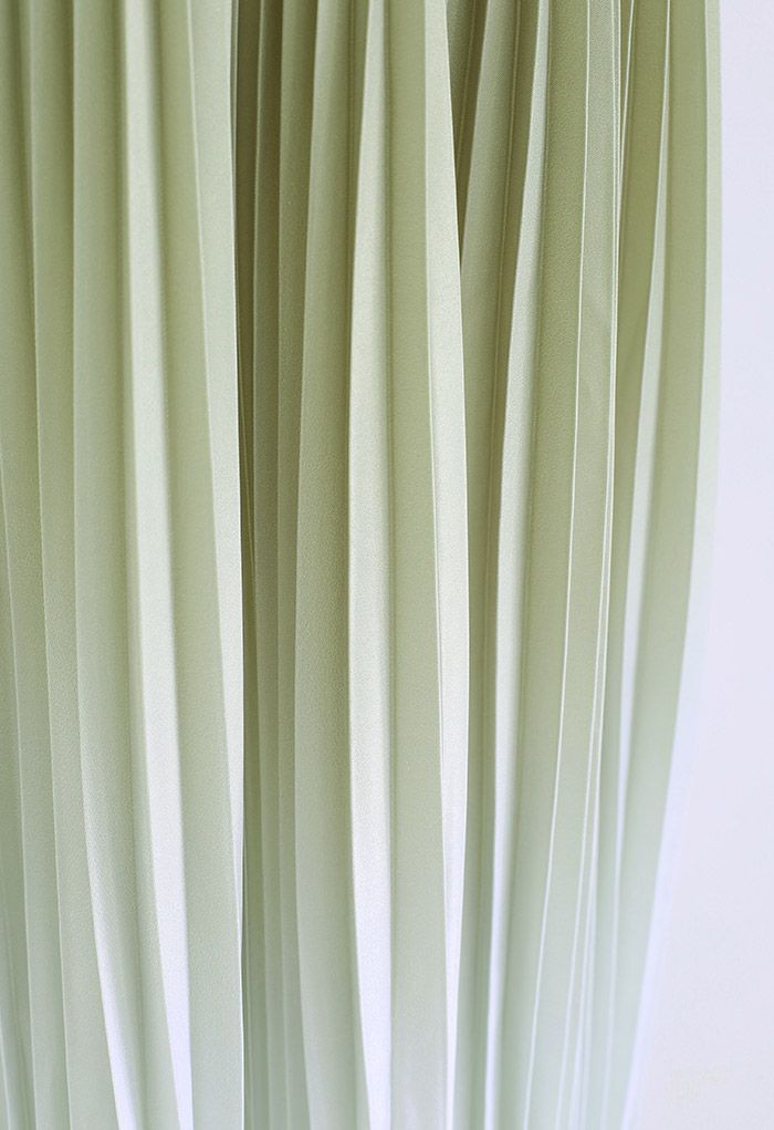 Moss Green Gradient Pleated Midi Skirt