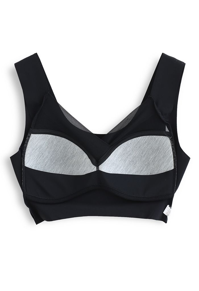 Full-Coverage Wirefree Bra Top in Black