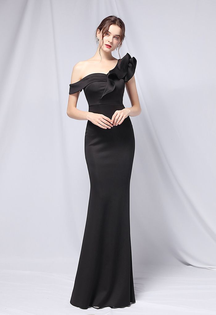 Ruffle One-Shoulder Mermaid Satin Gown in Black
