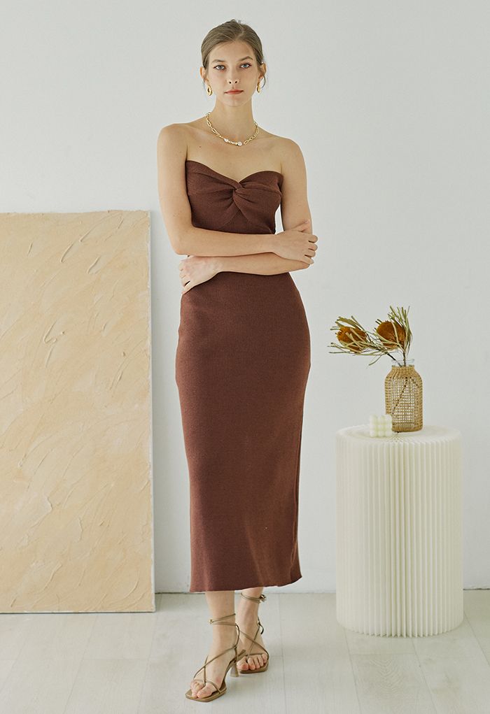 Knotted Front Fitted Knit Dress in Brown