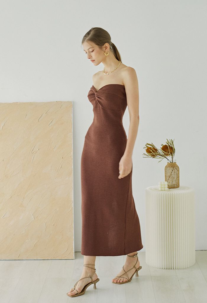 Knotted Front Fitted Knit Dress in Brown