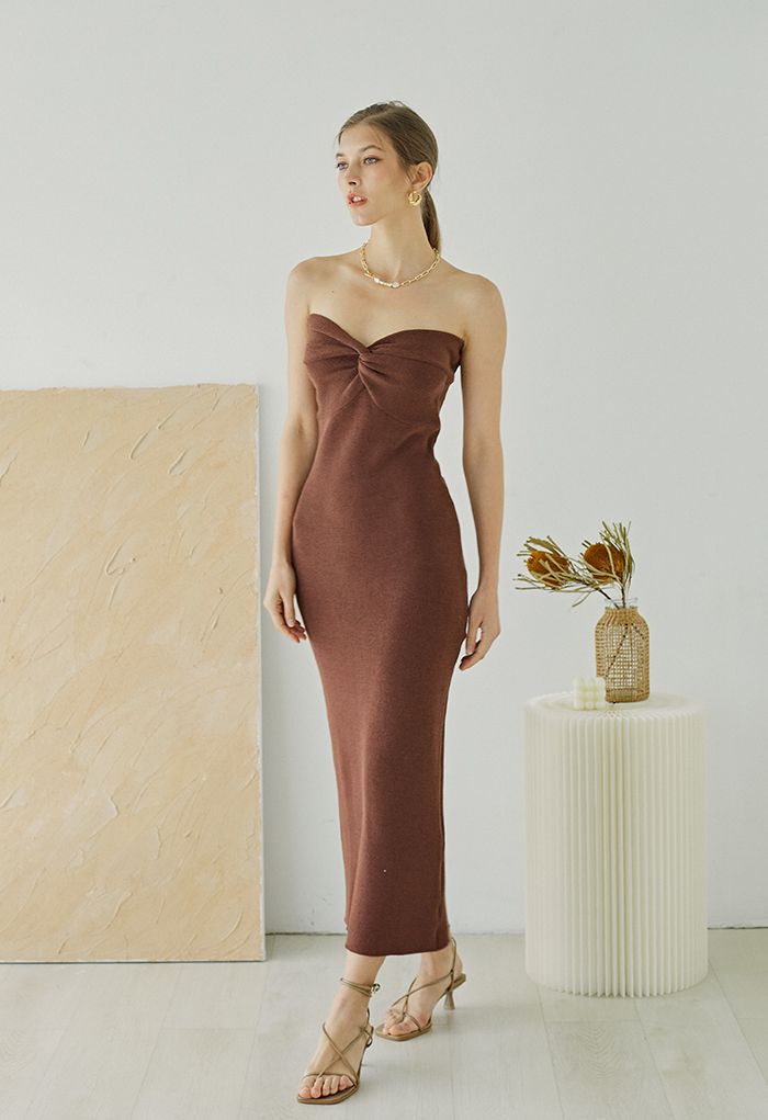 Knotted Front Fitted Knit Dress in Brown