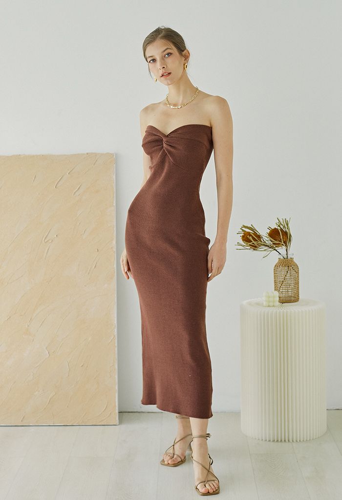 Knotted Front Fitted Knit Dress in Brown