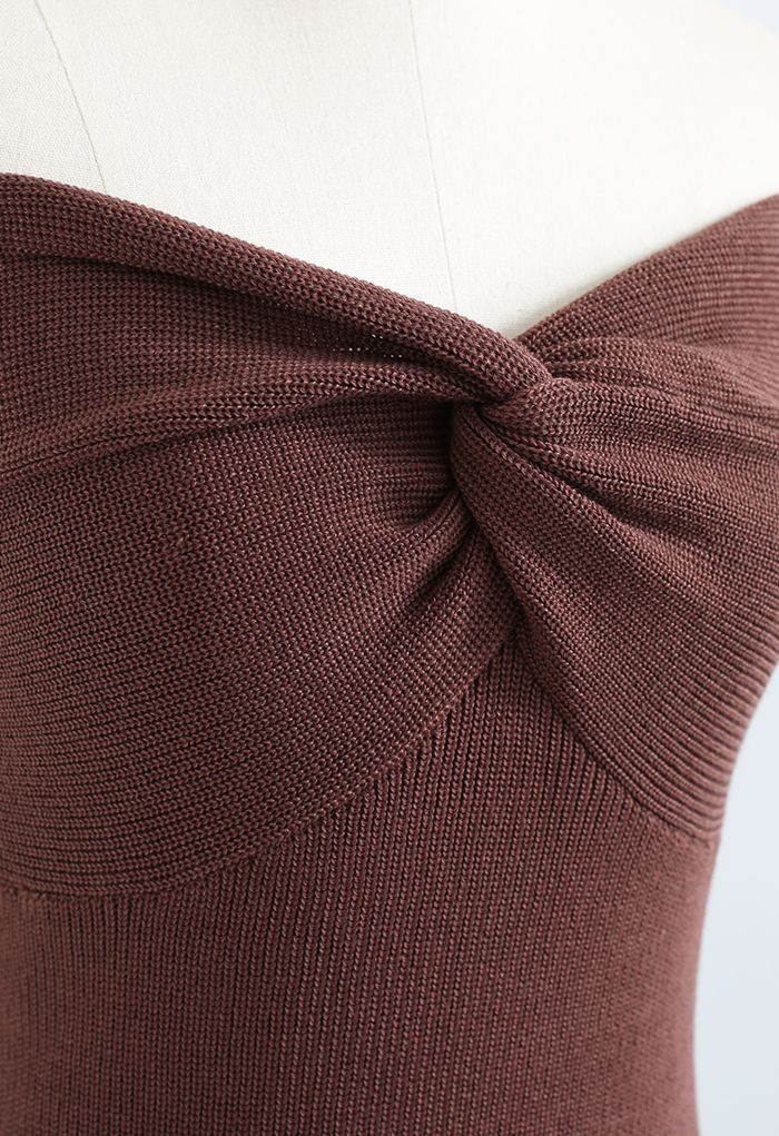Knotted Front Fitted Knit Dress in Brown