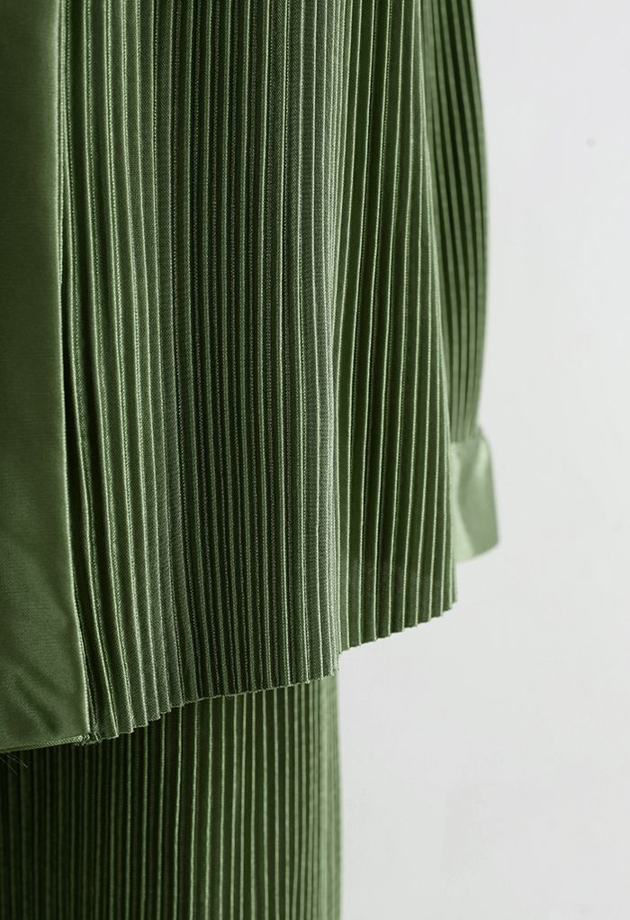 Full Pleated Plisse Shirt and Pants Set in Army Green