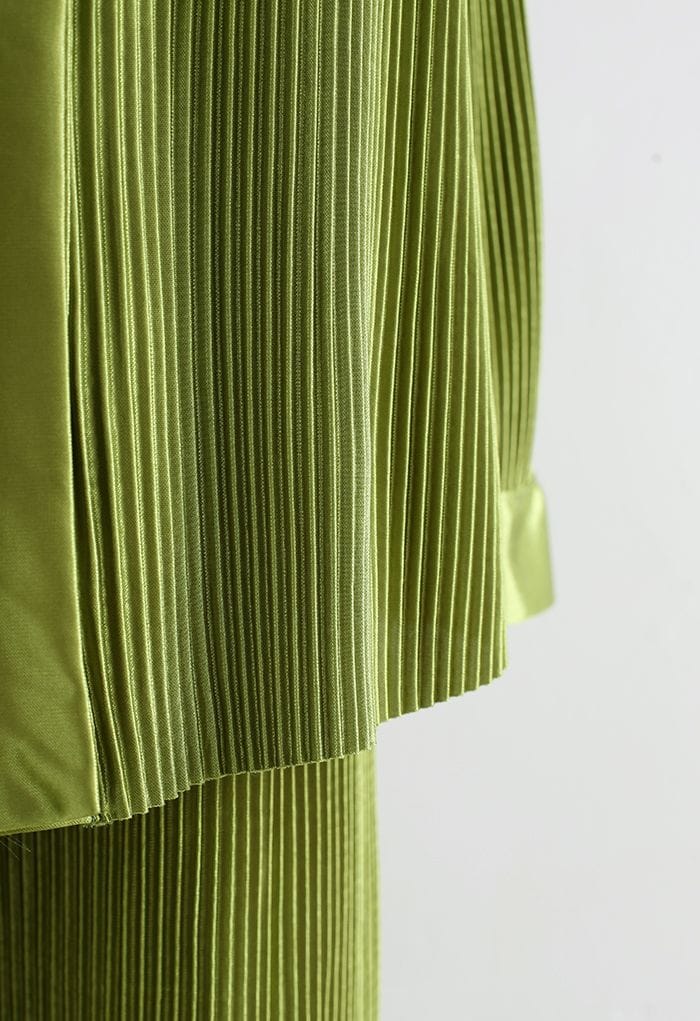 Full Pleated Plisse Shirt and Pants Set in Moss Green