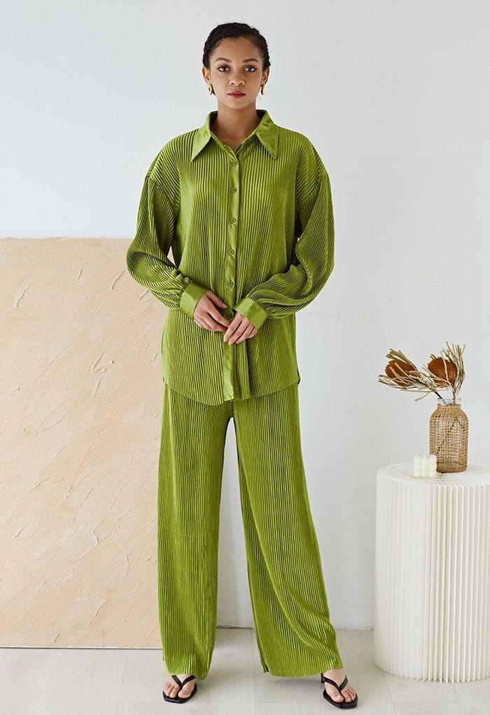 Full Pleated Plisse Shirt and Pants Set in Moss Green