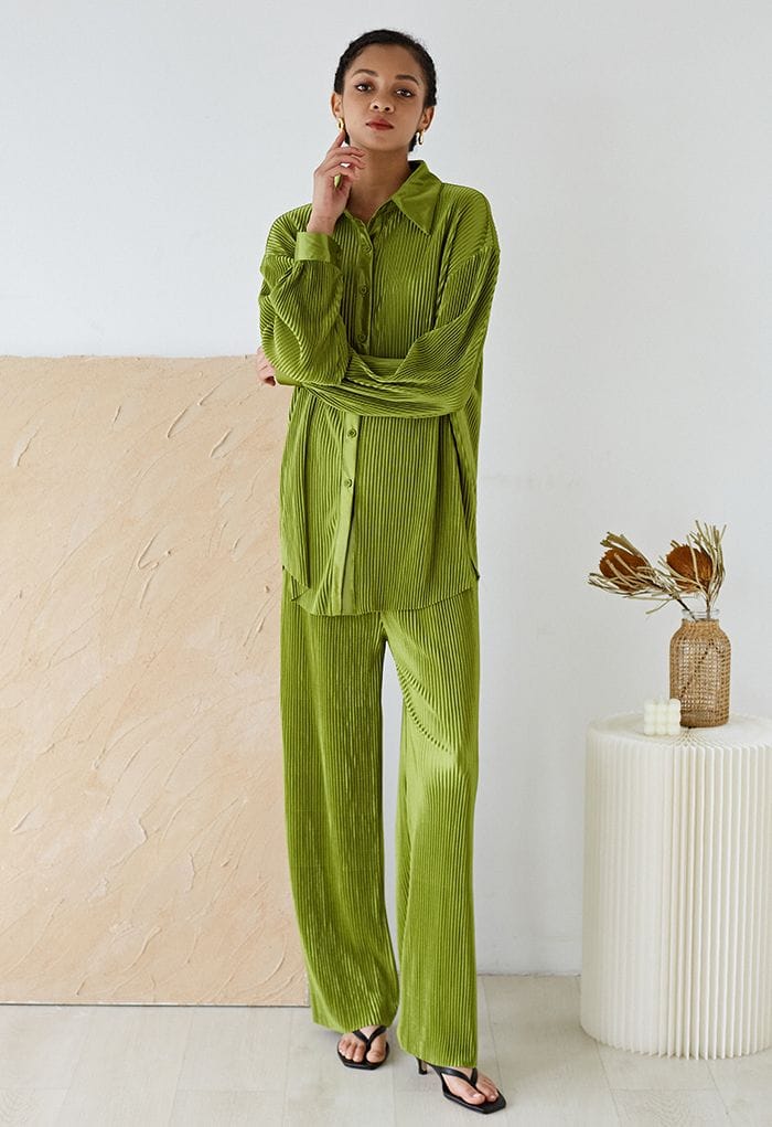 Full Pleated Plisse Shirt and Pants Set in Moss Green
