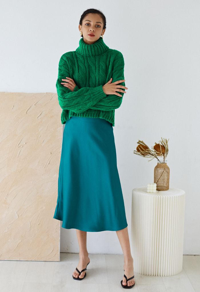 Turtleneck Braid Knit Crop Sweater in Green
