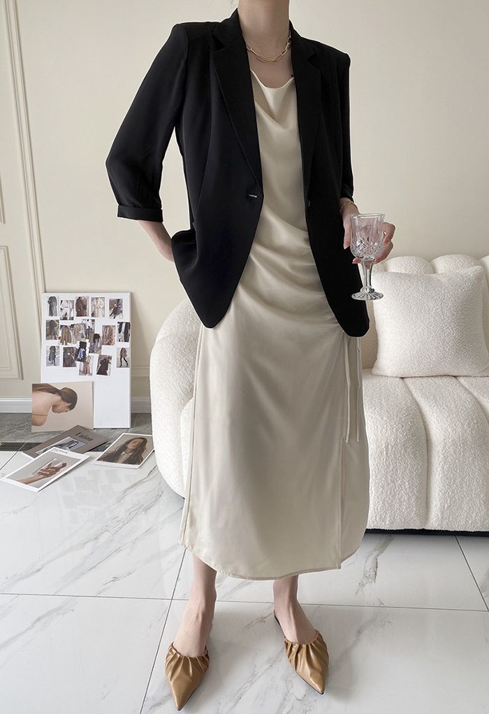 One Button Three-Quarter Sleeve Blazer in Black