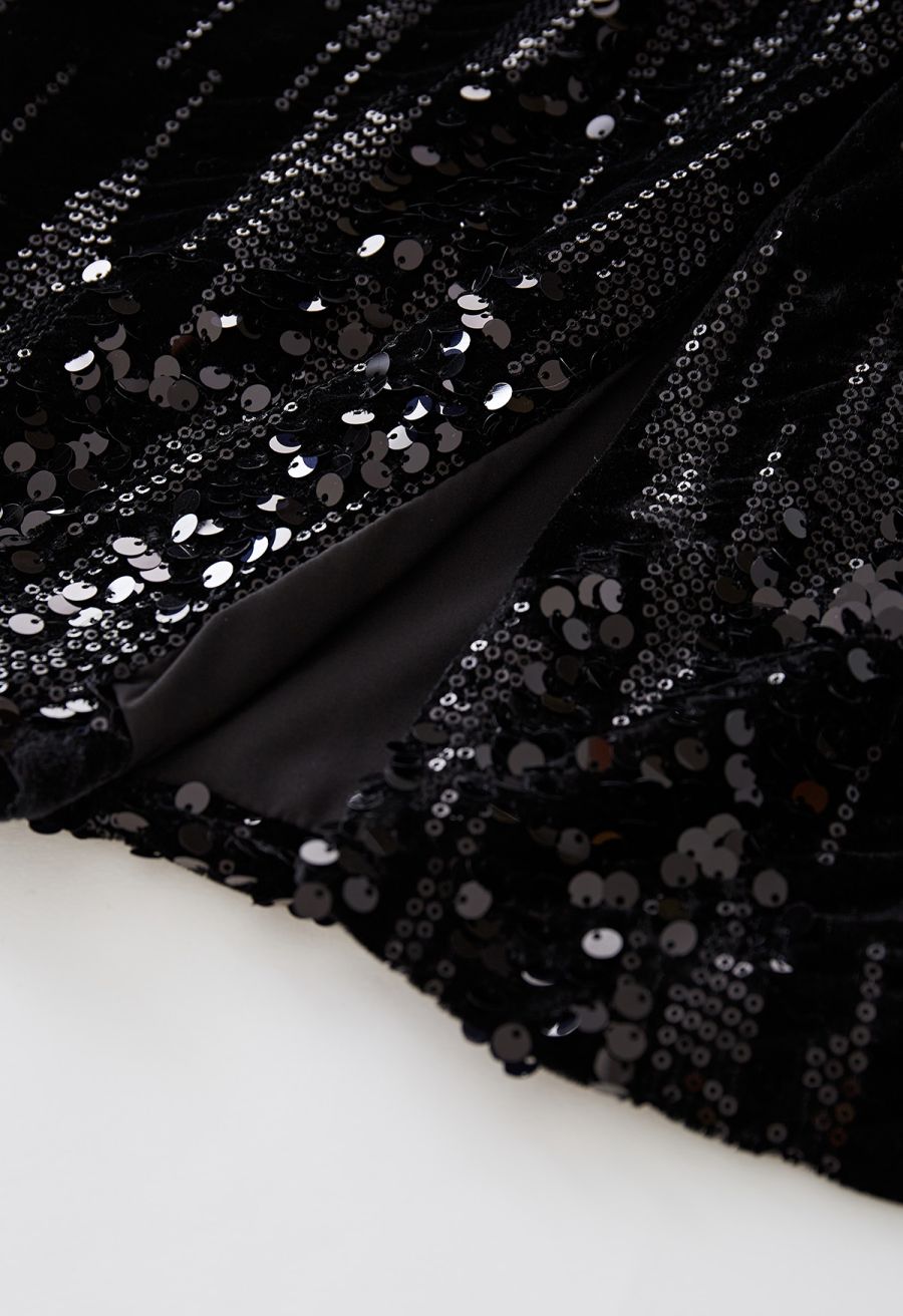 Velvet Sequins Embellished Pencil Skirt in Black