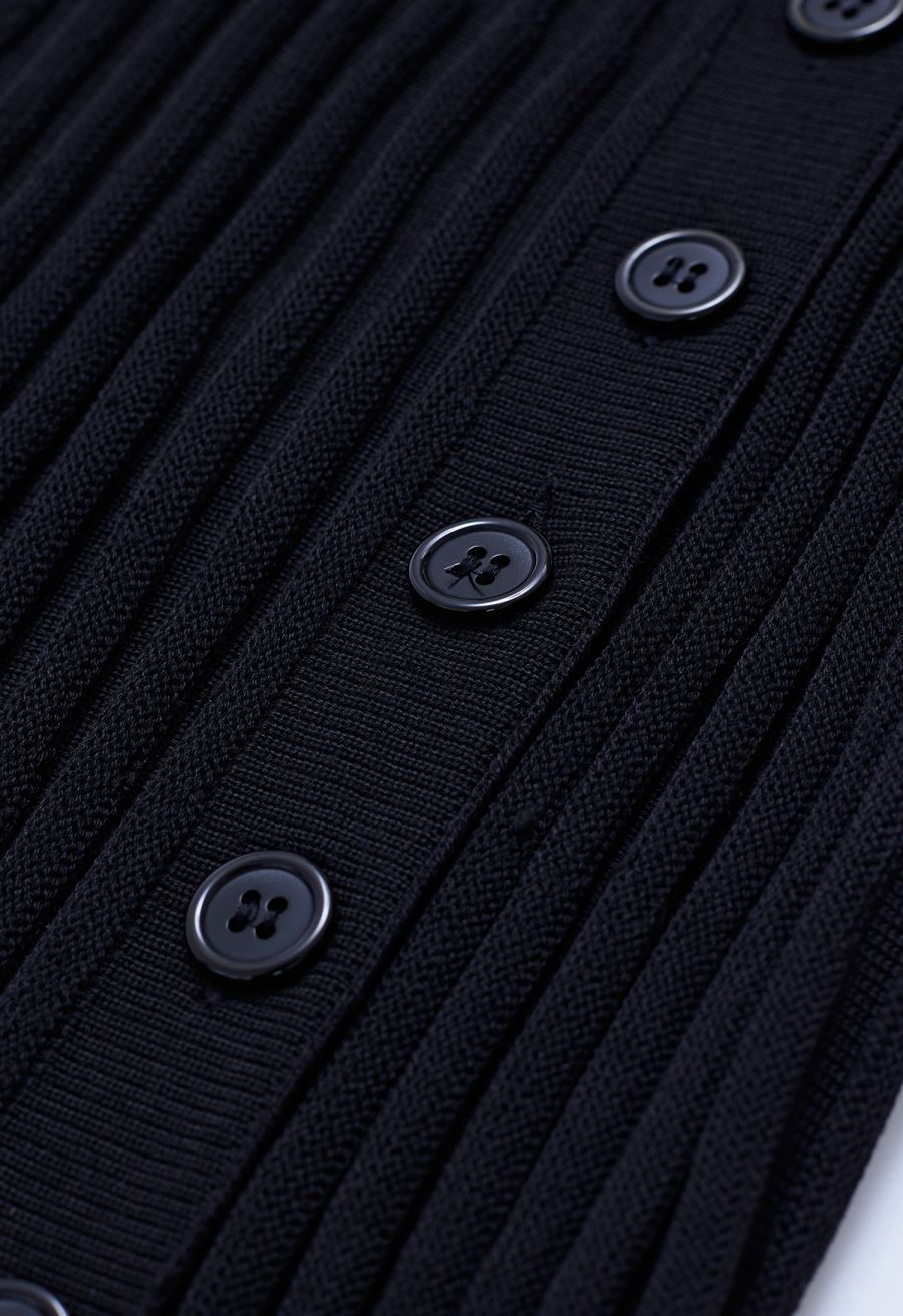 Buttoned Front Slit Rib Knit Skirt in Black