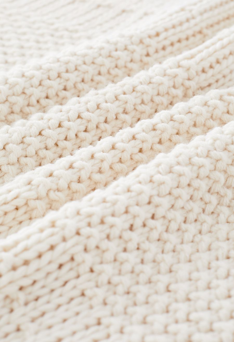 Mock Neck Hi-Lo Chunky Knit Sweater in Ivory