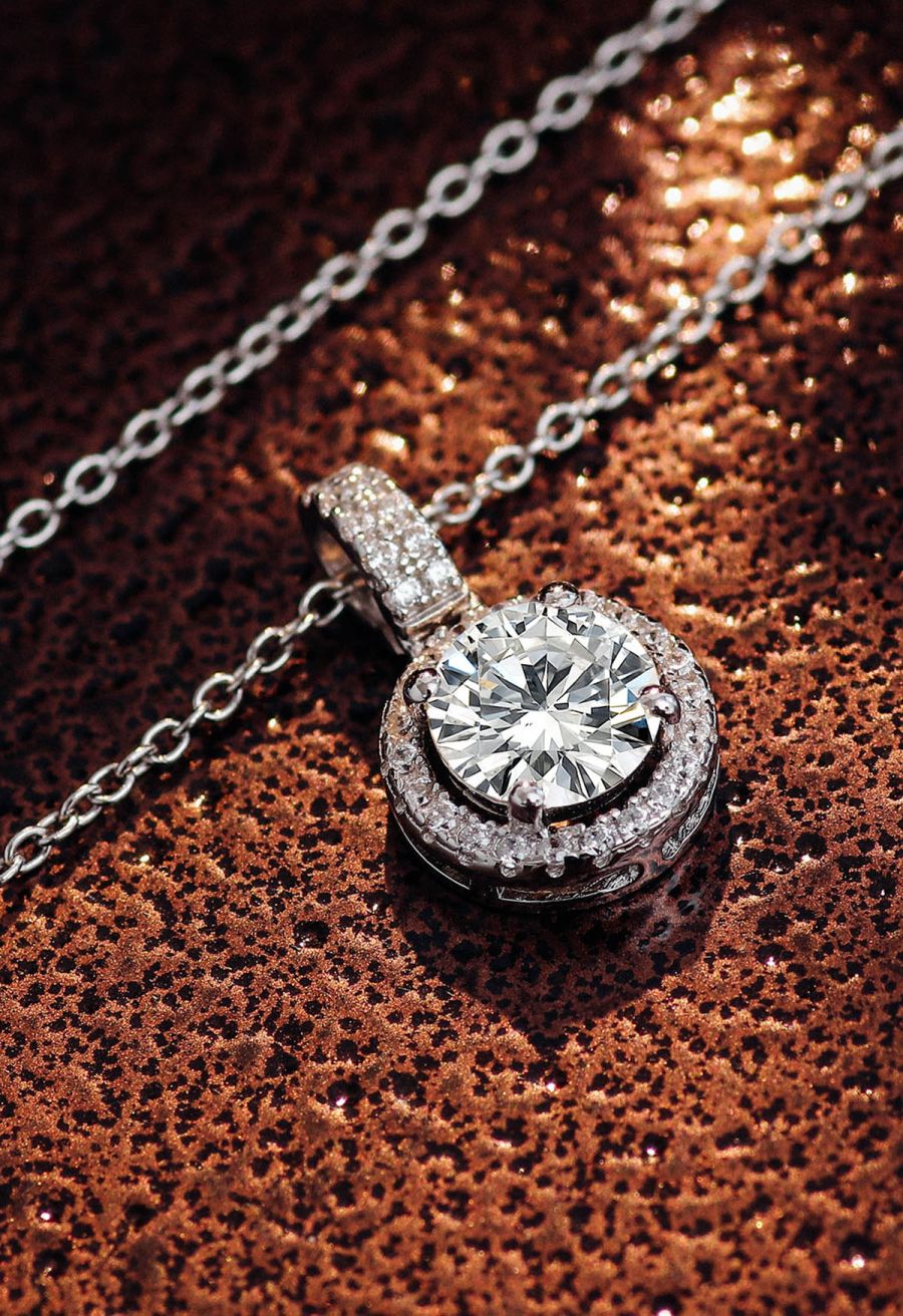 Round Cut Moissanite Diamond Necklace
