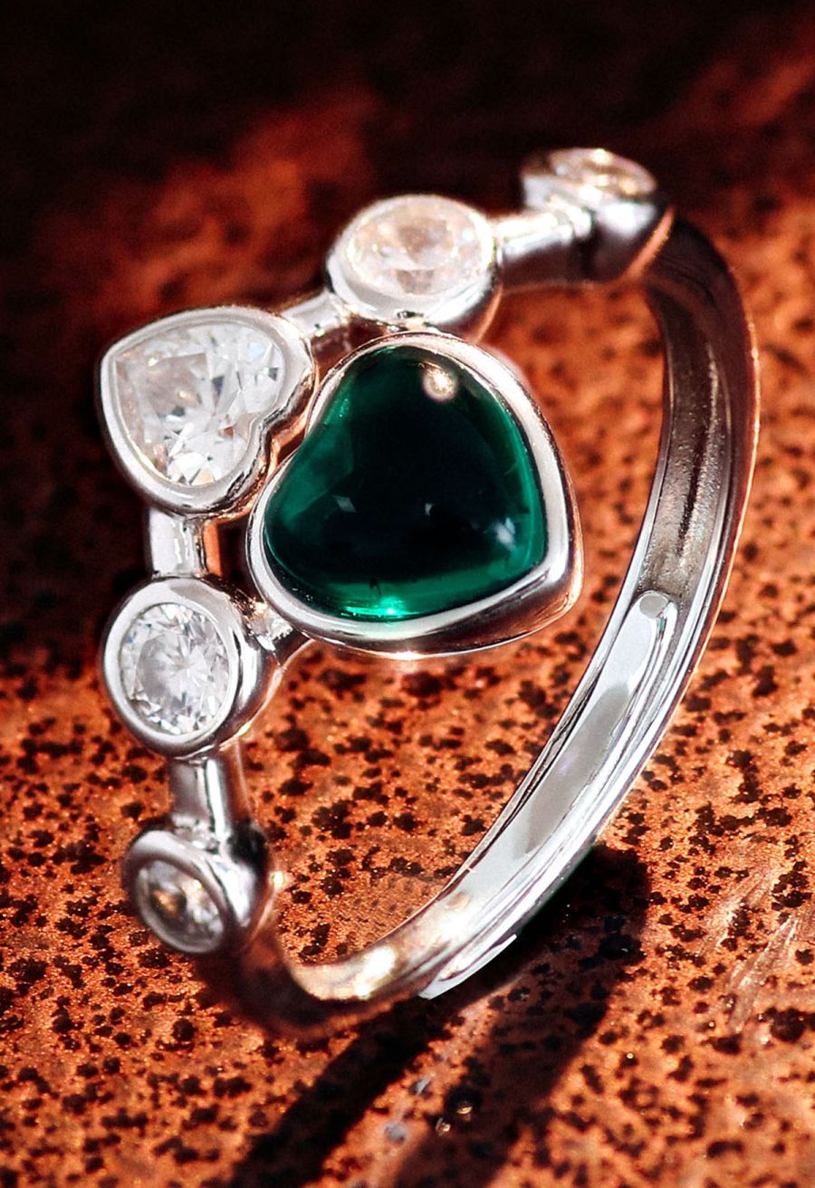 Emerald Heart Gem Diamond Ring