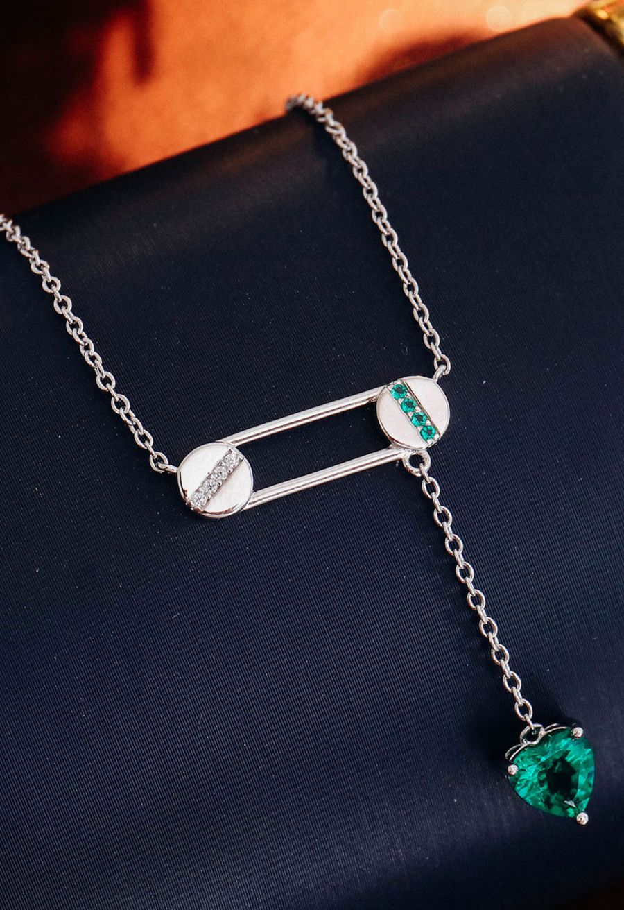 Paperclip Heart Shape Emerald Gem Necklace